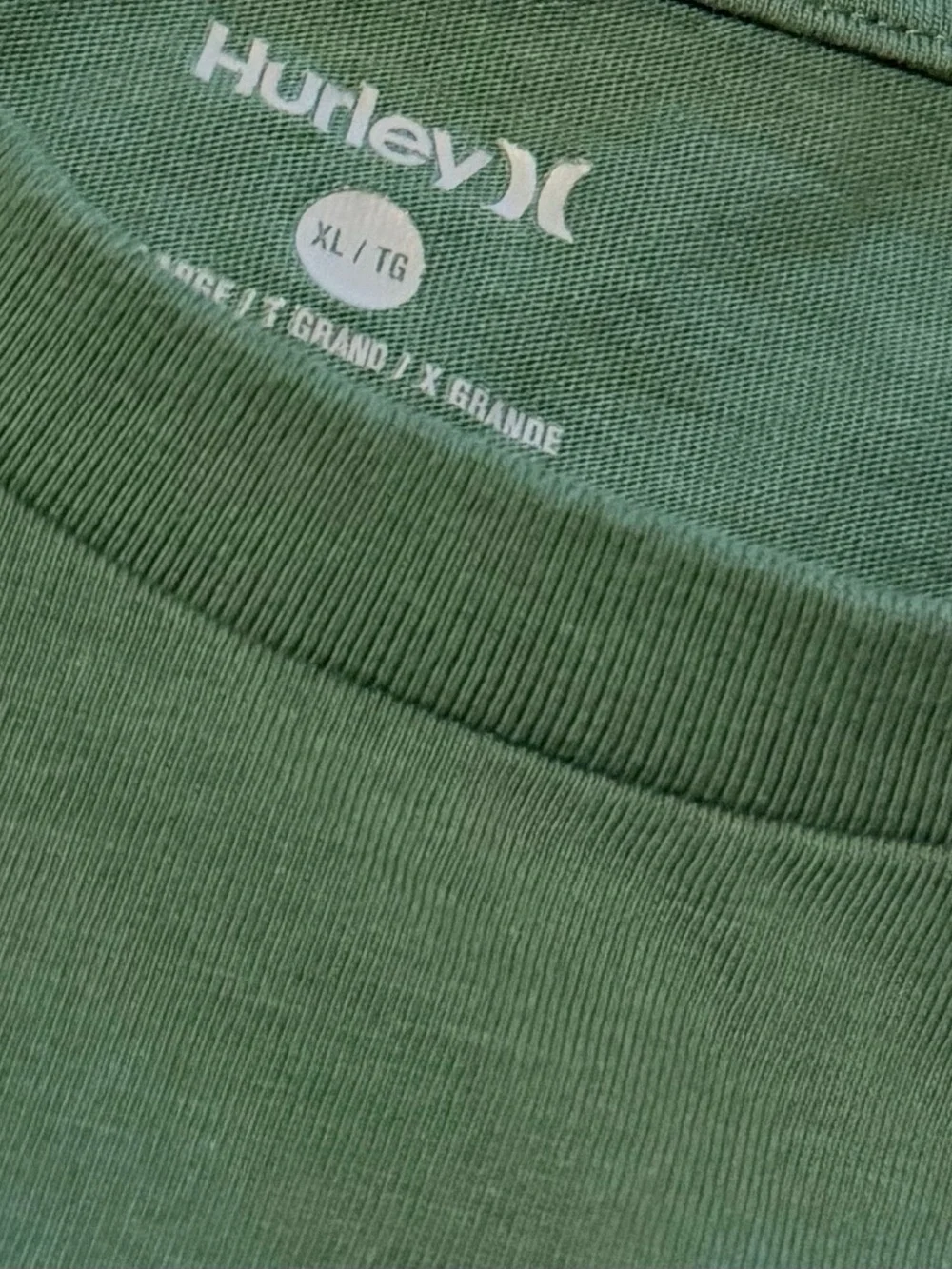 Hurley Men's Long Sleeve Crewneck Tee in Forest Green